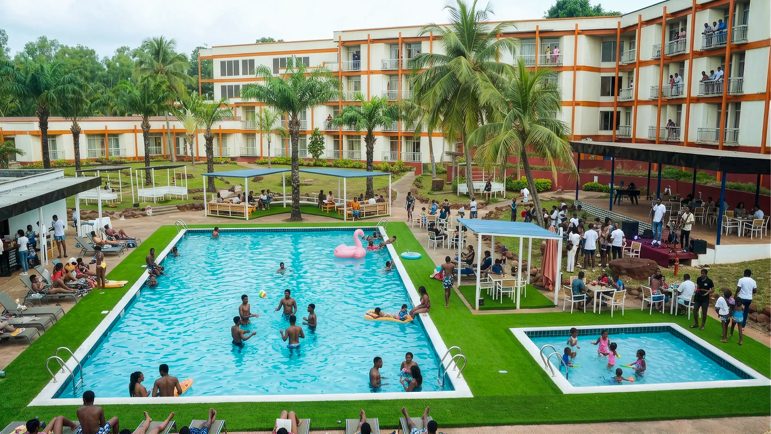 Welcome to Landmark Nike Lake Resort